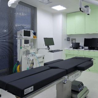 ヴェリテクリニック 大阪院の二重整形を受ける前の手術室