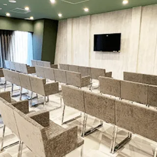 品川美容外科 東京7院の二重整形を受ける前の待合室