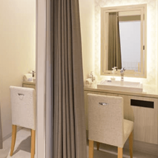 銀座みゆき通り美容外科 東京院のクマ取りを受けた後のパウダールーム