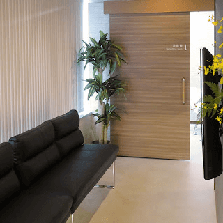 ジョウクリニック 銀座院のクマ取りを受ける前の待合室