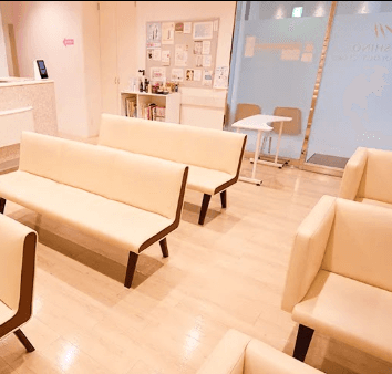 ましの皮ふ科クリニックの医療脱毛を受ける前の待合室