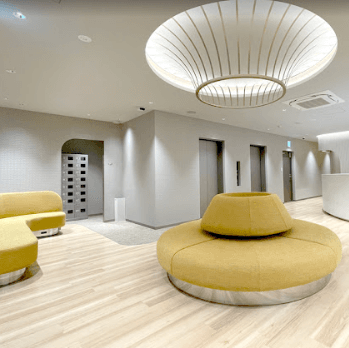 レジーナクリニック 石川/金沢付近1院の医療脱毛を受ける前の待合室