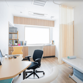 とりい皮膚科クリニックの医療脱毛を受ける前の診察室