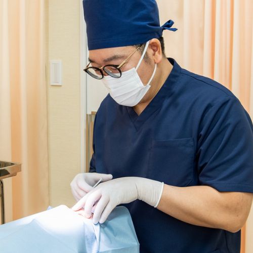 うめきた美容クリニックのクマ取りを担当する医師