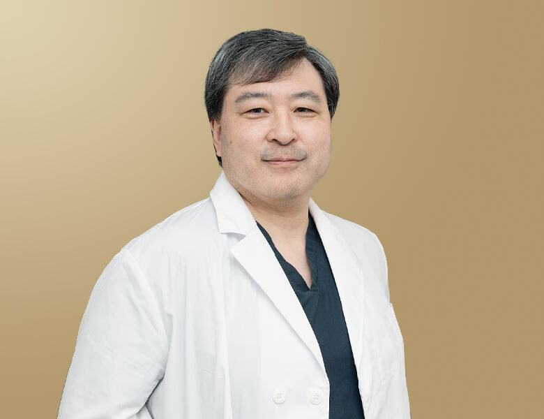東京の糸リフトの名医・上手い先生の口コミ⑦ 共立美容外科 新宿本院の浪川 浩明医師