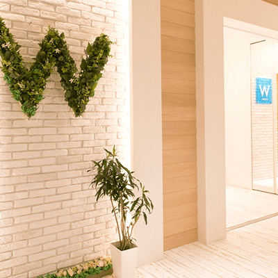 W CLINIC心斎橋院の糸リフトを受ける前の入口