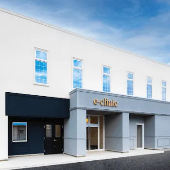 eスキン＆eクリニック 富山院の糸リフトを受ける医院の外観