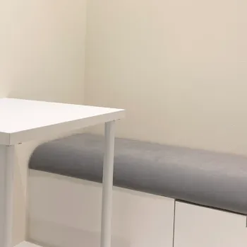 e clinic 那覇院のクマ取りを受ける前のカウンセリングルーム