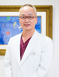 ひがしやまクリニック東山卓嗣医師