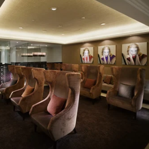 湘南美容クリニック 全国75院のジェントルマックスによる都度払いの医療脱毛を受ける前の待合室