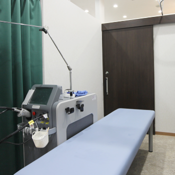 よつば会クリニック 全国14院のジェントルマックスによる都度払いの医療脱毛を受ける施術室