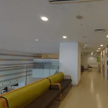 千葉メディカルセンター 美容外科のクマ取りを受ける前の中待合