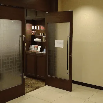 ユイメディカルクリニック 幕張医院のクマ取りを受ける前の受付