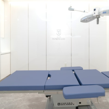 博多もへじのクリニックの二重整形を受ける施術室