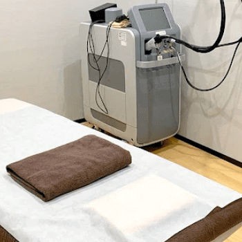 レジーナクリニック 茨城/水戸付近1院のジェントルマックスプロによる施術を受ける施術室