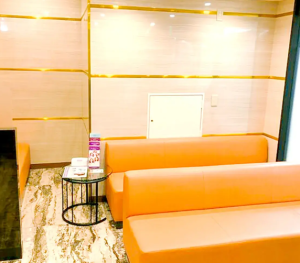 共立美容外科 横浜院のシミ取りを受ける前の待合室