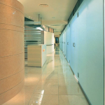 緑の森皮フ科クリニックのシミ取りを受けるクリニックの廊下