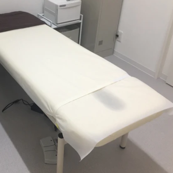 リゼクリニック 名古屋2院の医療脱毛を受ける施術室