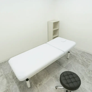 BS CLINIC 梅田大阪駅前院の医療ダイエットを受ける施術室