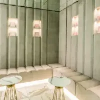 HAAB DREAM BEAUTY CLINIC 大阪梅田院の二重整形を受ける前の待合室