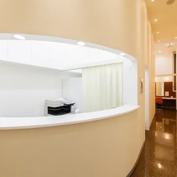 大阪雅美容外科の二重整形を受ける前の受付