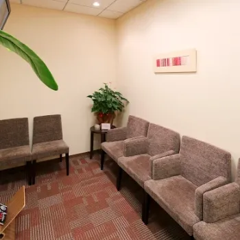 高須クリニック 大阪院の二重整形を受ける前の待合室