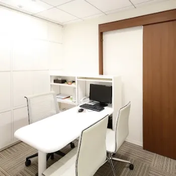 高須クリニック 大阪院の二重整形を受ける前のカウンセリングルーム