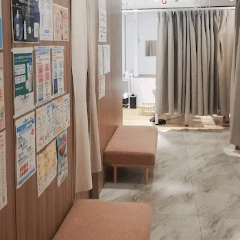 ゆうスキンクリニック 新宿院の医療脱毛を受ける前の待合室
