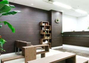 シロノクリニック 横浜院のシミ取りを受ける前の待合室