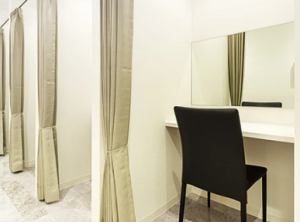 TCB東京中央美容外科 東京18院のシミ取りを受けた後のパウダールーム