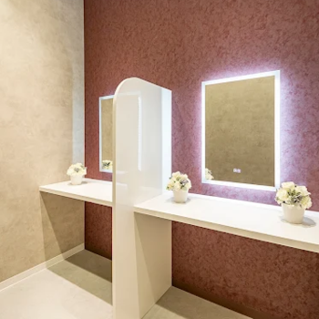 TCB東京中央美容外科 福岡天神院の二重整形を受けた後のパウダールーム