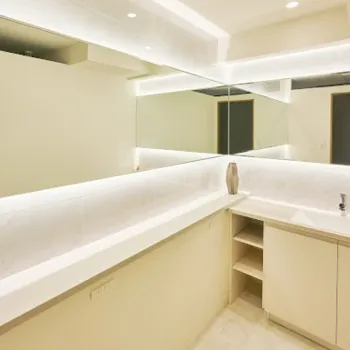 リナートビューティークリニックの医療ダイエットを受けた後のパウダールーム