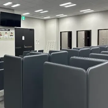 湘南美容クリニック 大阪梅田本院のジェントルマックスプロによる施術を受ける前の待合室
