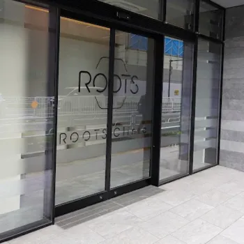 ROOTS Clinicの外観の様子