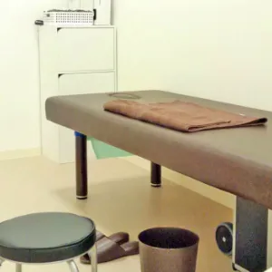 医療法人清和会秋田 形成外科のほくろ除去を受ける施術室