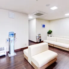 あきたすてらクリニックのほくろ除去を受ける前の待合室