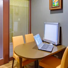 あきたすてらクリニックのほくろ除去を受ける前のカウンセリングルーム