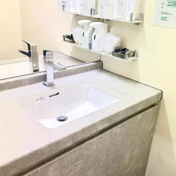 フェミークリニック 全国7院のシミ取りを受けた後のパウダールーム