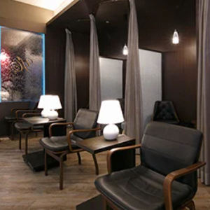 銀座よしえクリニック 全国6院のシミ取りを受ける前の待合室