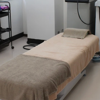 千葉中央美容形成クリニックのほくろ除去を受ける施術室