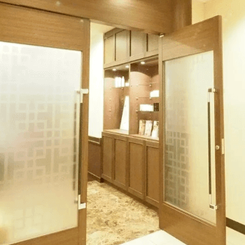 ユイメディカルクリニック幕張医院の入口