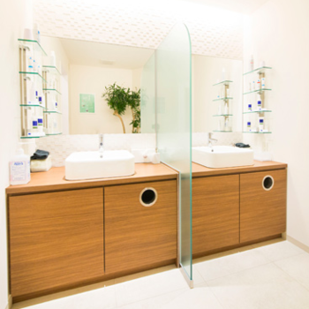 肌と歯のクリニック 東京ベイ幕張のシミ取りを受けた後のパウダールーム