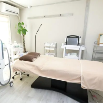 そがセントラルクリニックのシミ取りを受ける施術室