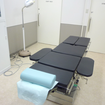 船橋形成外科クリニックのほくろ除去を受ける施術室