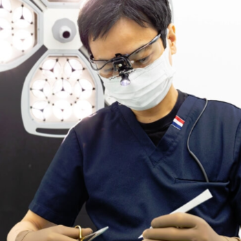 アトールクリニック 福岡博多院の二重整形を担当する医師