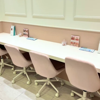 ルラ美容クリニック 福岡本院の二重整形を受ける前の待合室