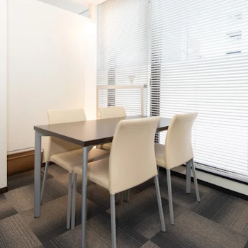 福岡美容皮膚科あやべクリニックのほくろ除去を受ける前のカウンセリングルーム