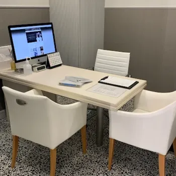 THE CLINIC 広島の二重整形を受ける前のカウンセリングルーム