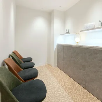 アークリシュ美容皮フ科クリニックのシミ取りを受ける前の待合室