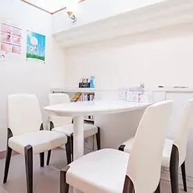 並木Sクリニックのシミ取りを受ける前のカウンセリングルーム